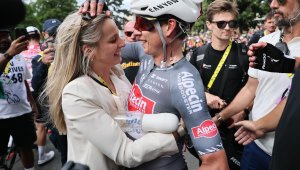 Белгиец триумфира в първия етап на Тур дьо Франс