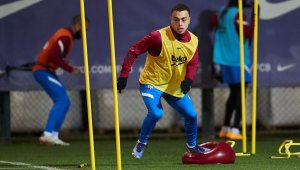 "Черна овца" създава проблеми на Барса