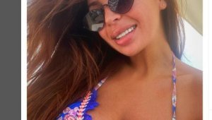 Мацката на бивш национал зашемети със секси тяло + СНИМКИ