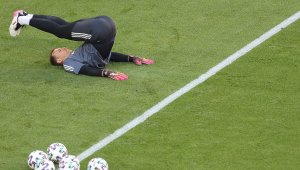 Нойер няма търпение да оскубе "петлите"