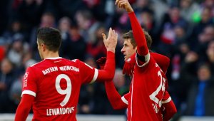 Байерн би "бременските музиканти" за 15-и пореден път в екшън с 6 гола + ВИДЕО