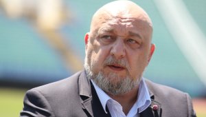Красен Кралев обясни защо са допуснати 12 000 души във финала за Купата