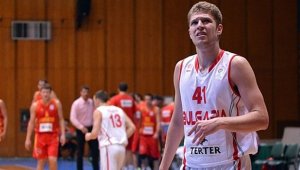 Родните баскетболисти загубиха драматично от фаворита Словения