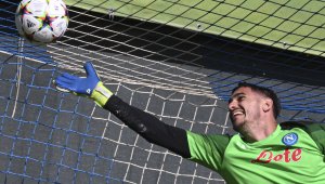 Интер отмъква вратаря на Наполи?