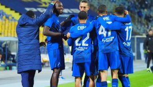 Наско Сираков иска титлата, забрани трансферите в Левски