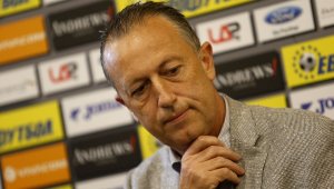 Фурнаджиев: Бербатов няма опит за БФС, но е възможно да управлява