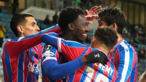 Палас продължава да твори история, иска нов договор за мениджъра си