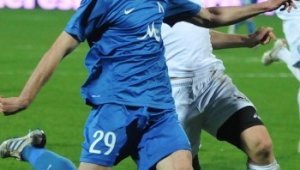 Иса все още не е играч на Карабюк