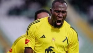 Сангаре измъкна Левски срещу Септември