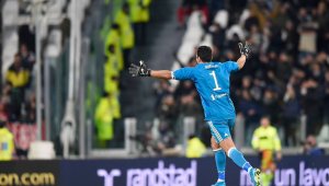 Буфон: Ще играя още, ако не съм пречка