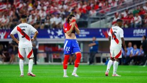 Чили и Перу спукаха топката на Копа Америка