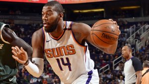 Бостън се подсилва с опитен център