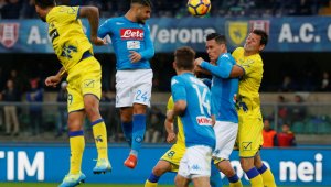 Наполи се издъни във Верона