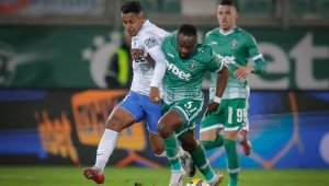 Отлагат Йънг Бойс - Лудогорец?