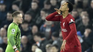 Салах и Гакпо се отпушиха, Ливърпул сгъна Евертън в дербито