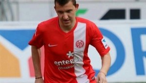Тодор Неделев изригна в "Майнц" 05