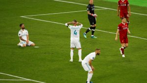 Няма да наказват Рамос за удара в главата на Кариус + ВИДЕО