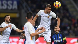 Челси договори Джеко и Емерсон?