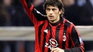 Синът на Каха Каладзе проби в мъжкия футбол