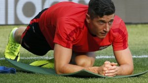 Левандовски vs Роналдо – звездите, които засенчват отборите си