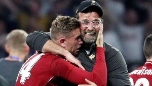 Клопо разплака капитана на Ливърпул + ВИДЕО