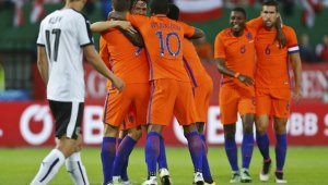 Холандия резна Австрия насред Виена + ВИДЕО