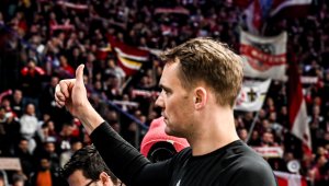 Нойер започна индивидуални тренировки в Байерн