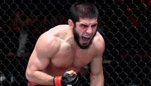 Жега в Австралия! Махачев и Волкановски застанаха рамо до рамо + СНИМКА