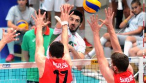 България се изложи срещу Канада на старта на световната лига