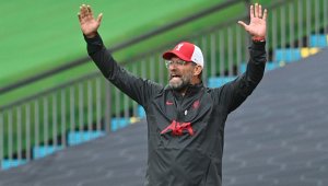 Клоп не пуска млад талант при "свраките"