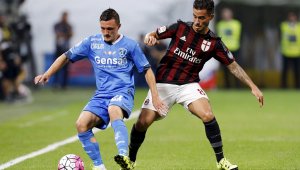 Милан връща Сусо в Англия 