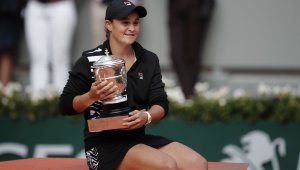 Ашли Барти спечели куриозния Ролан Гарос при жените