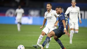 Еден Азар скочи на ВАР