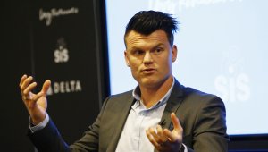 Рийзе: Рома се нуждае от „суха мрежа“