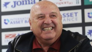 Венци Стефанов захапа Бербатов: Явно грандоманията е голяма