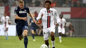 Трансферна война! Нюкасъл кръстосва шпаги с два колоса за защитник