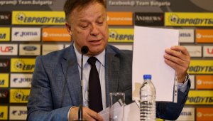 Шеф на БФС: Мярката 60/40 е за служителите 