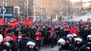 Феновете на ЦСКА с мирно шествие преди мача с Лудогорец