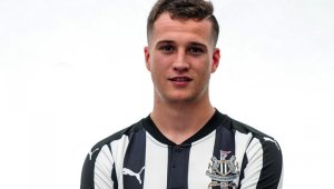 Нюкасъл купи испански защитник