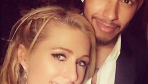 Гаджета? Парис Хилтън гушка Хамилтън + СНИМКИ