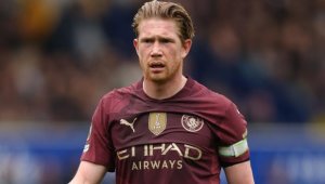 Съпругата даде жокер къде ще продължи Де Бройне + СНИМКИ