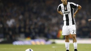 Ювентус: Долу ръцете от Дибала!