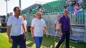 Лудогогорец празнува 80-годишен юбилей с огромно шоу