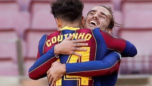 Барселона с изненадващо решение за две от звездите си