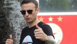 Бербатов размаза БФС и Боби Михайлов в съда