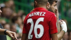 Да им се посмеем: Фенове на Арсенал трият снимки с "Марез" на гърба