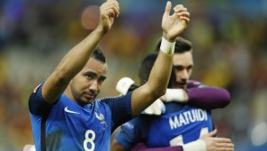 Медиите във Франция се скъсаха да хвалят Пайе