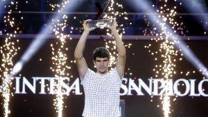 Алкарас триумфира в младежките финали