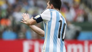 Вандали счупиха пръстите на Лео Меси