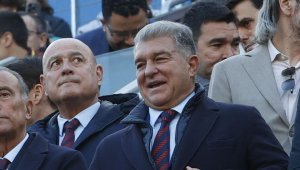 500 мажоретки ще помагат на Барса срещу Атлетико М
